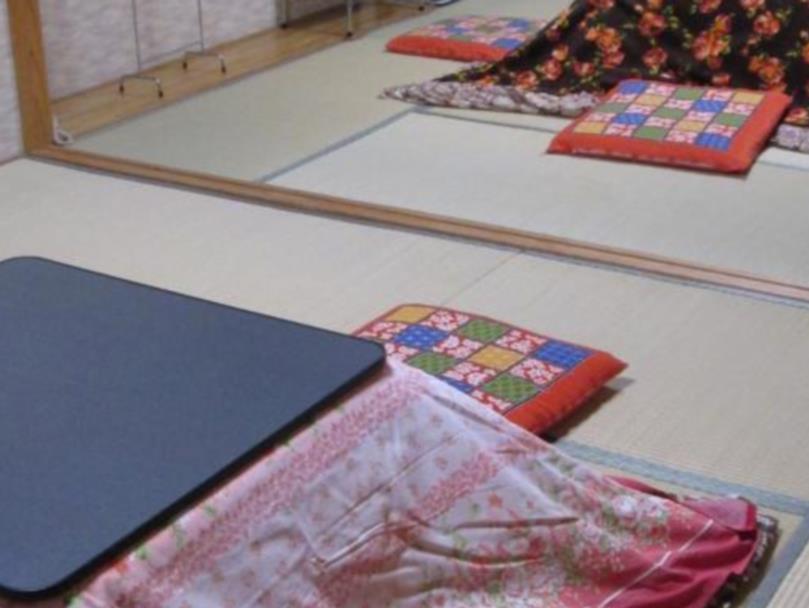 Hotel Onsen Minshuku Yutakaya à Yuzawa  Extérieur photo